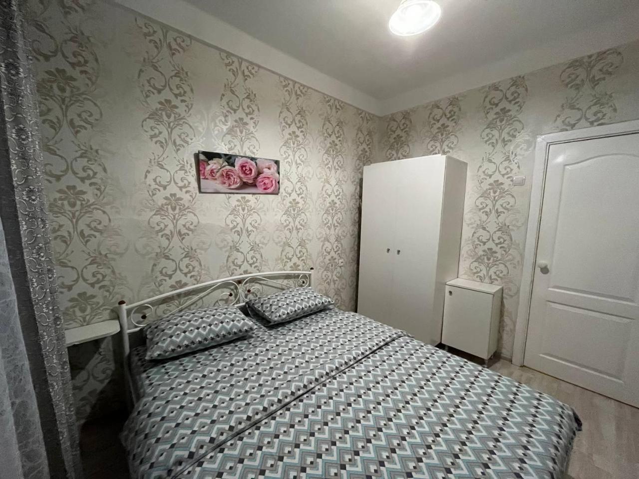 2К Квартира Велика Васильківська 118, Палац Україна كييف المظهر الخارجي الصورة